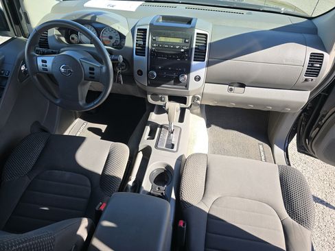 Used 2012 Nissan Frontier SV w/ Sport Appearance Pkg image 19