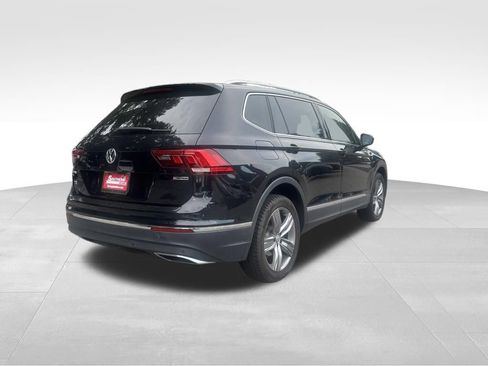 Used 2021 Volkswagen Tiguan SEL AWD/4WD image 35