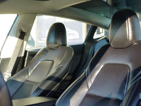 Used 2023 Tesla Model 3 Standard Range RWD image 15