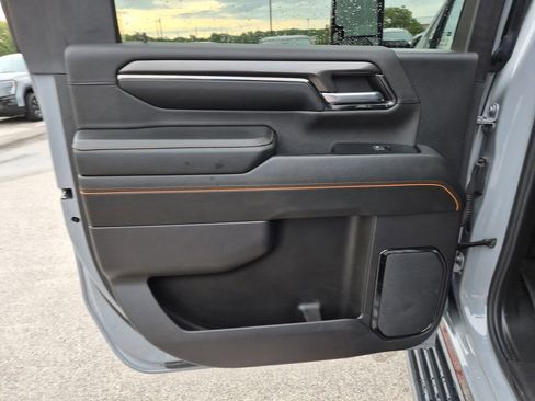 Used 2024 GMC Sierra 2500 AT4 w/ AT4 Premium Plus Package AWD/4WD image 33