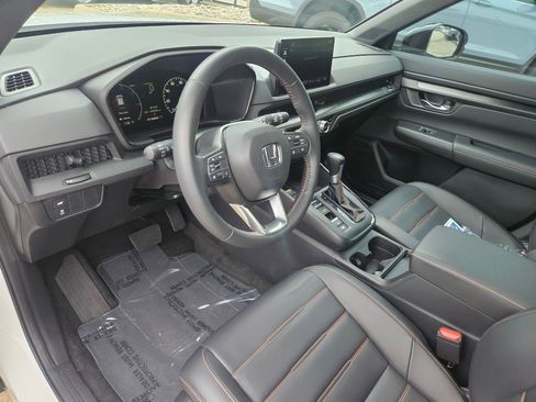 Certified 2025 Honda CR-V Sport-L image 16