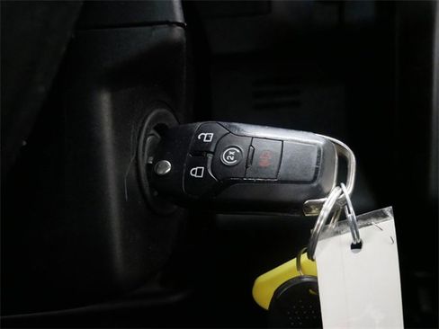 Used 2016 Ford F150 XLT w/ Equipment Group 302A Luxury image 26