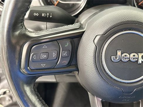 Used 2021 Jeep Gladiator Sport image 20