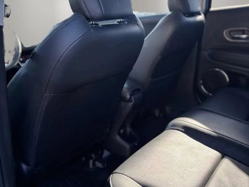 Used 2019 Honda HR-V EX-L image 18