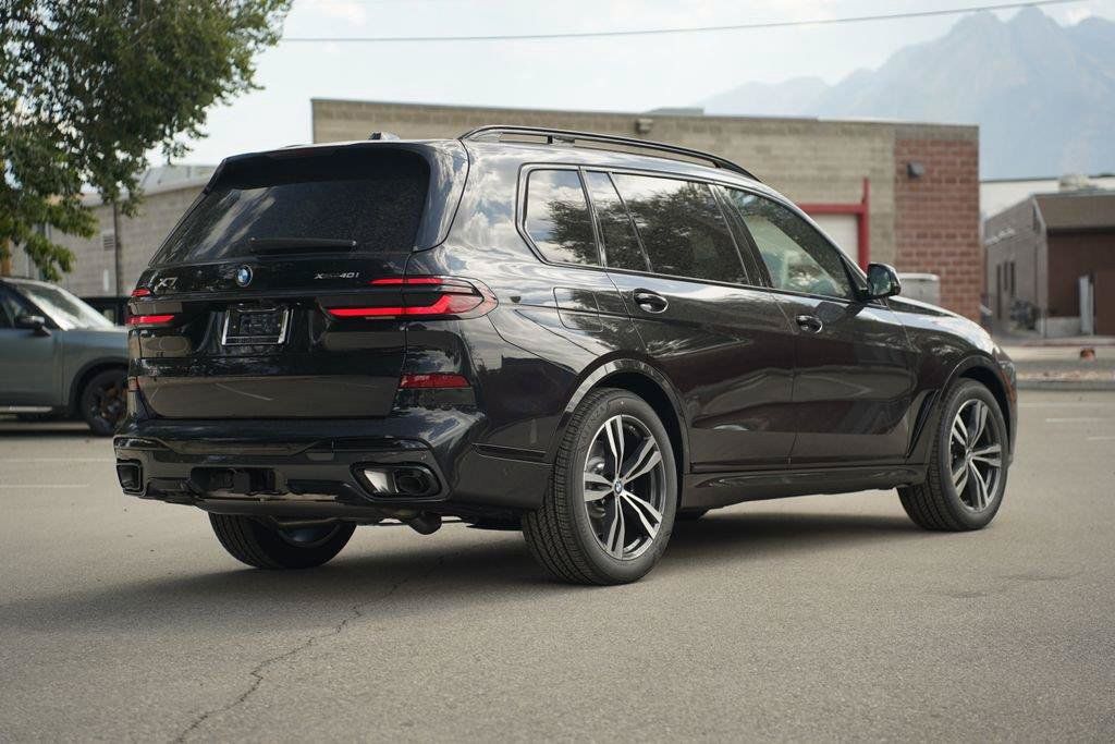 Used 2027 BMW X7 xDrive40i w/ Executive Package AWD/4WD image 5