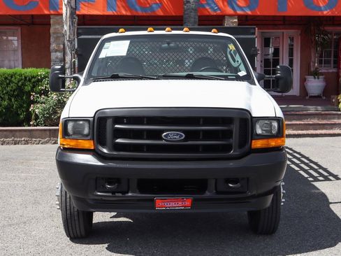 Used 2001 Ford F550 2WD Regular Cab Super Duty image 3