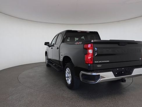 Used 2023 Chevrolet Silverado 1500 LT AWD/4WD image 13