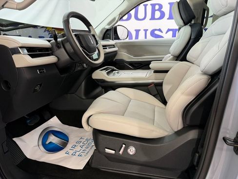 New 2026 Lincoln Navigator Reserve image 11