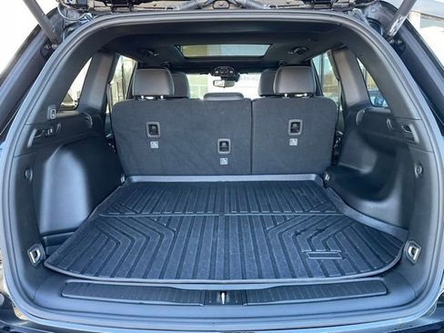 Used 2024 Jeep Grand Cherokee Limited w/ Black Appearance Package image 33