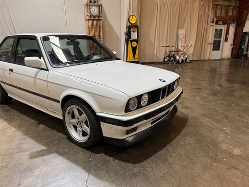 Used 1987 BMW 325is Coupe RWD image 5