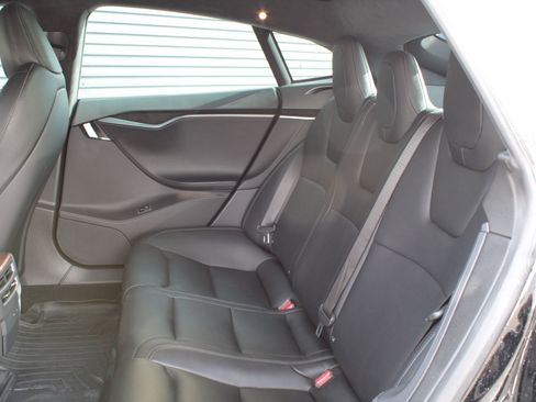 Used 2020 Tesla Model S Long Range image 23