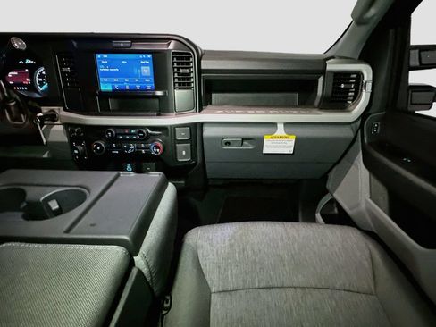 New 2026 Ford F250 XL w/ STX Appearance Package AWD/4WD image 28