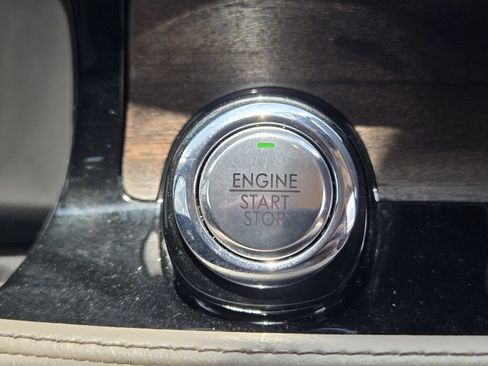 Used 2021 Lincoln Corsair Reserve w/ Equipment Group 201A FWD image 25