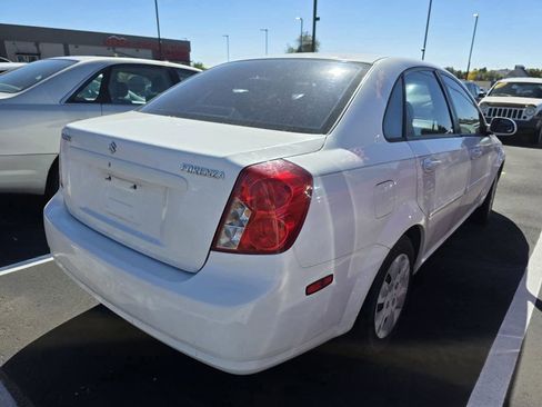 Used 2007 Suzuki Forenza Sedan image 4