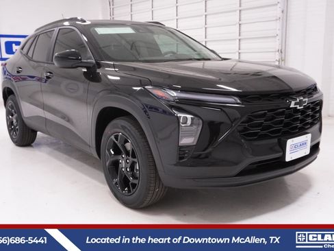 New 2026 Chevrolet Trax LT image 3