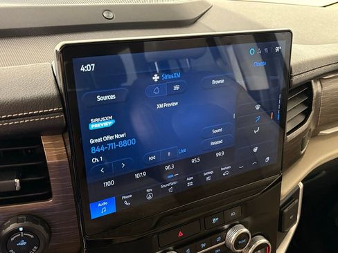 Used 2023 Ford Expedition Limited AWD/4WD image 28