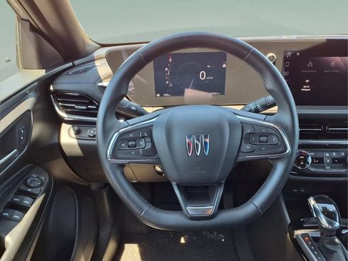 Certified 2025 Buick Envista Sport Touring FWD image 12