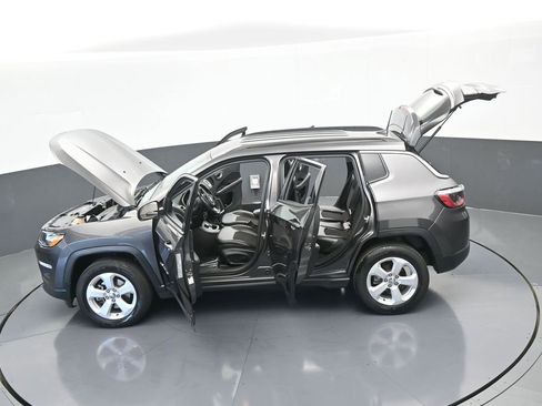 Used 2021 Jeep Compass Latitude w/ Driver Assistance Group image 62