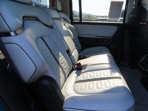 Used 2023 Rivian R1S Adventure AWD/4WD image 34