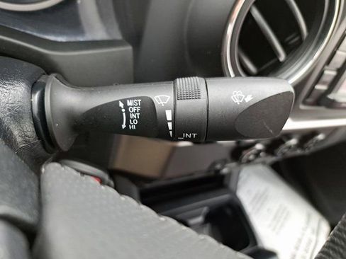 Certified 2018 Toyota Tacoma SR5 image 25