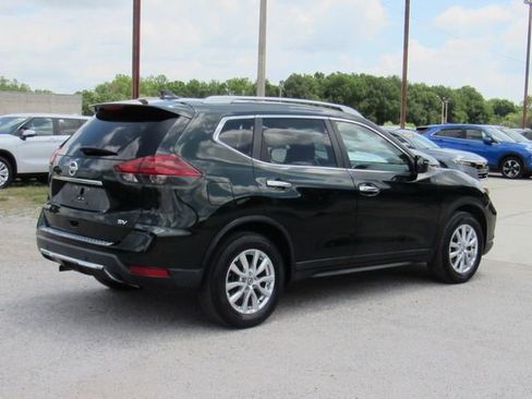 Used 2020 Nissan Rogue SV FWD image 3