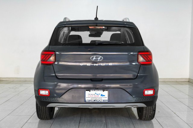 Used 2024 Hyundai Venue SEL FWD image 7