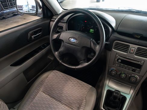 Used 2004 Subaru Forester 2.5XS AWD/4WD image 10