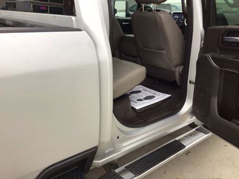 Used 2020 Chevrolet Silverado 3500 LT w/ Convenience Package AWD/4WD image 14