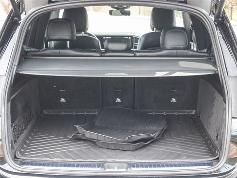 Certified 2021 Mercedes-Benz GLE 350 4MATIC w/ Premium Package image 27