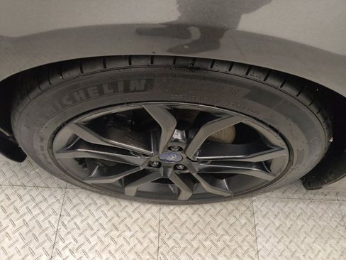 Used 2019 Ford Fusion Titanium FWD image 31