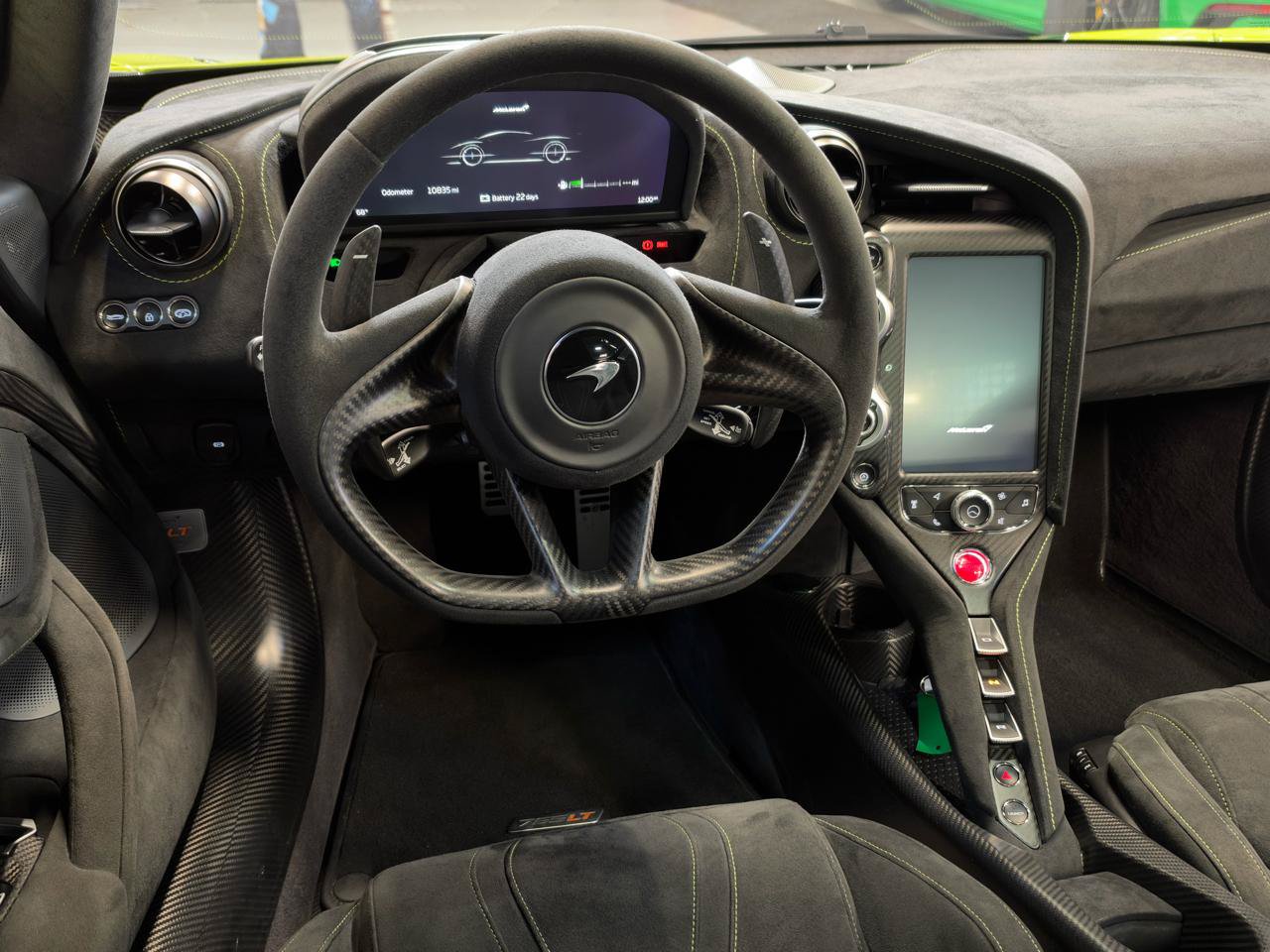 Used 2021 McLaren 765LT RWD image 16