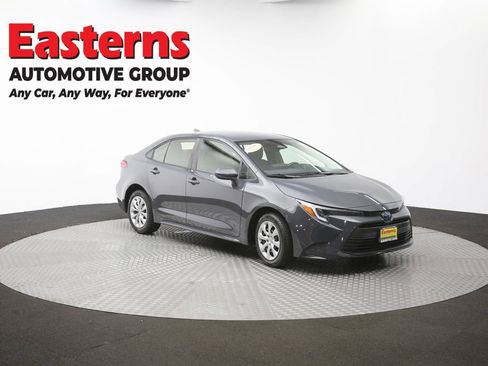Used 2023 Toyota Corolla LE FWD image 47