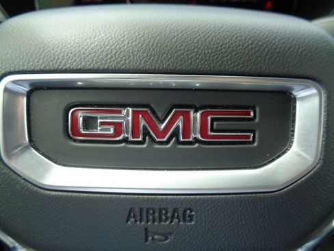 Used 2024 GMC Acadia Elevation FWD image 32