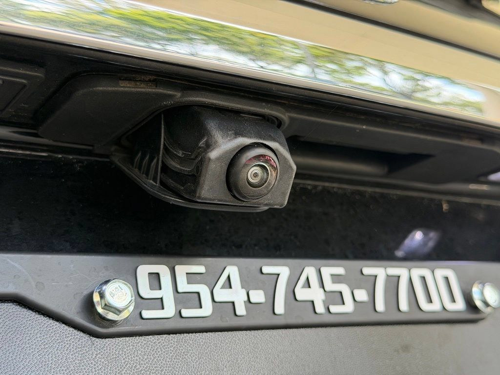 Used 2025 Mercedes-Benz GLE 350 4MATIC image 18