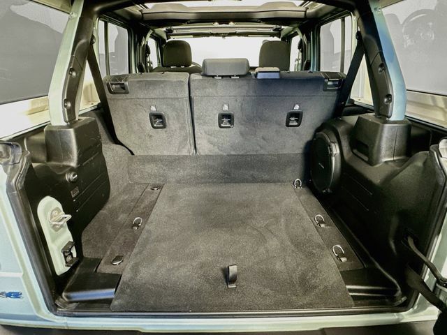 Used 2023 Jeep Wrangler Unlimited w/ Sun & Screen Package AWD/4WD image 32