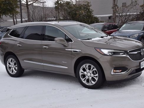 Used 2020 Buick Enclave Avenir w/ Avenir Technology Package image 5