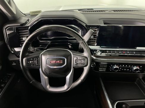 Used 2025 GMC Sierra 3500 SLT w/ SLT Premium Package image 14