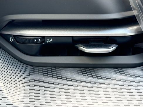 New 2026 Audi SQ5 Premium Plus AWD/4WD image 34