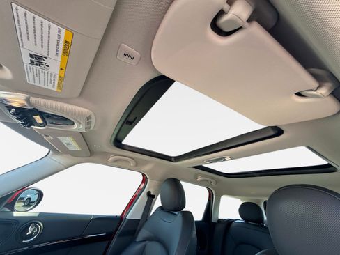 Used 2022 MINI Cooper Countryman S w/ Storage Package image 35