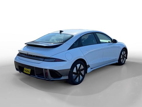 New 2025 Hyundai Ioniq 6 SE image 5