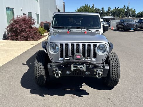 Certified 2020 Jeep Wrangler Unlimited Sahara AWD/4WD image 8