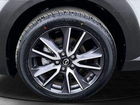 Used 2018 MAZDA CX-3 Touring AWD/4WD image 8