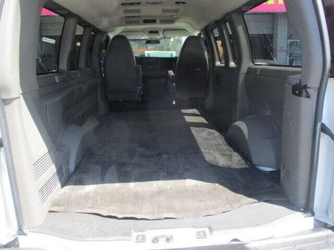Used 2015 Chevrolet Express 2500 LT w/ LT Preferred Equipment Group image 10
