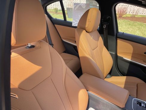 Used 2025 BMW 330i xDrive Sedan image 32