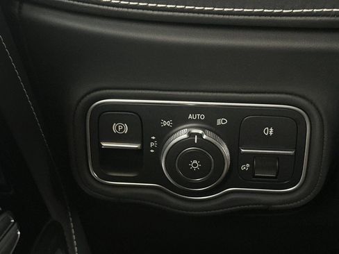 Used 2025 Mercedes-Benz G 63 AMG 4MATIC image 34