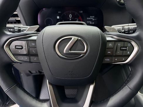 Certified 2026 Lexus GX 550 w/ Accessory Package (2T) AWD/4WD image 17