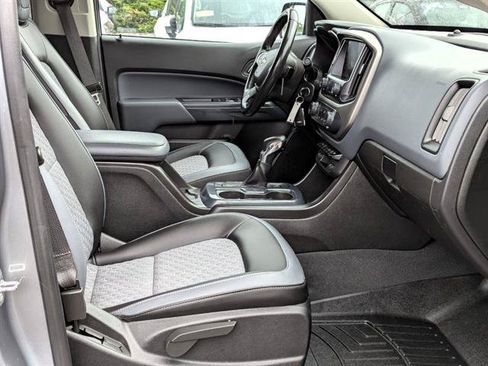 Used 2022 Chevrolet Colorado Z71 AWD/4WD image 13