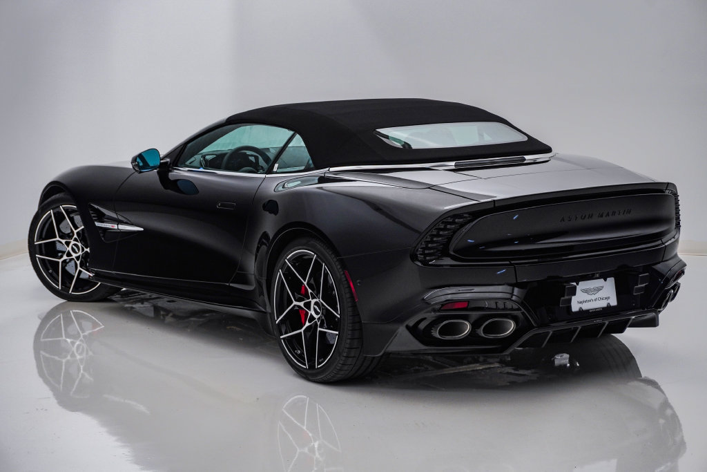 Used 2026 Aston Martin Vanquish Convertible RWD image 8