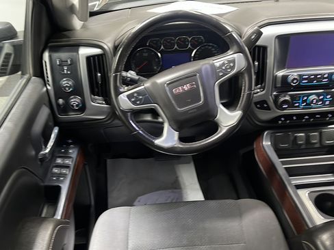 Used 2017 GMC Sierra 2500 SLE w/ HD SLE Preferred Plus Package AWD/4WD image 3