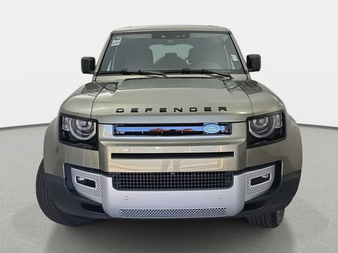 New 2025 Land Rover Defender 110 S image 2